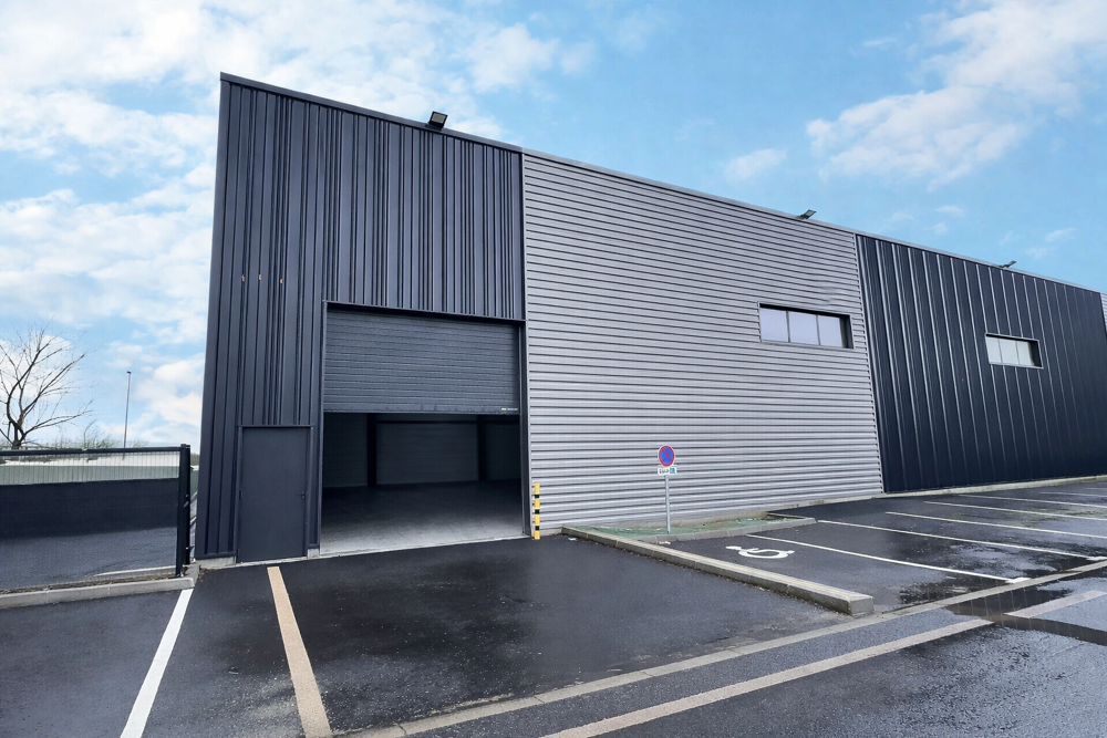  LOCATION ENTREPÔT 330m2 CLERMONT-FERRAND 