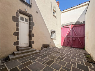 Maison 6 pièces 189 m² · à Riom · 189 m² · 299 000 €