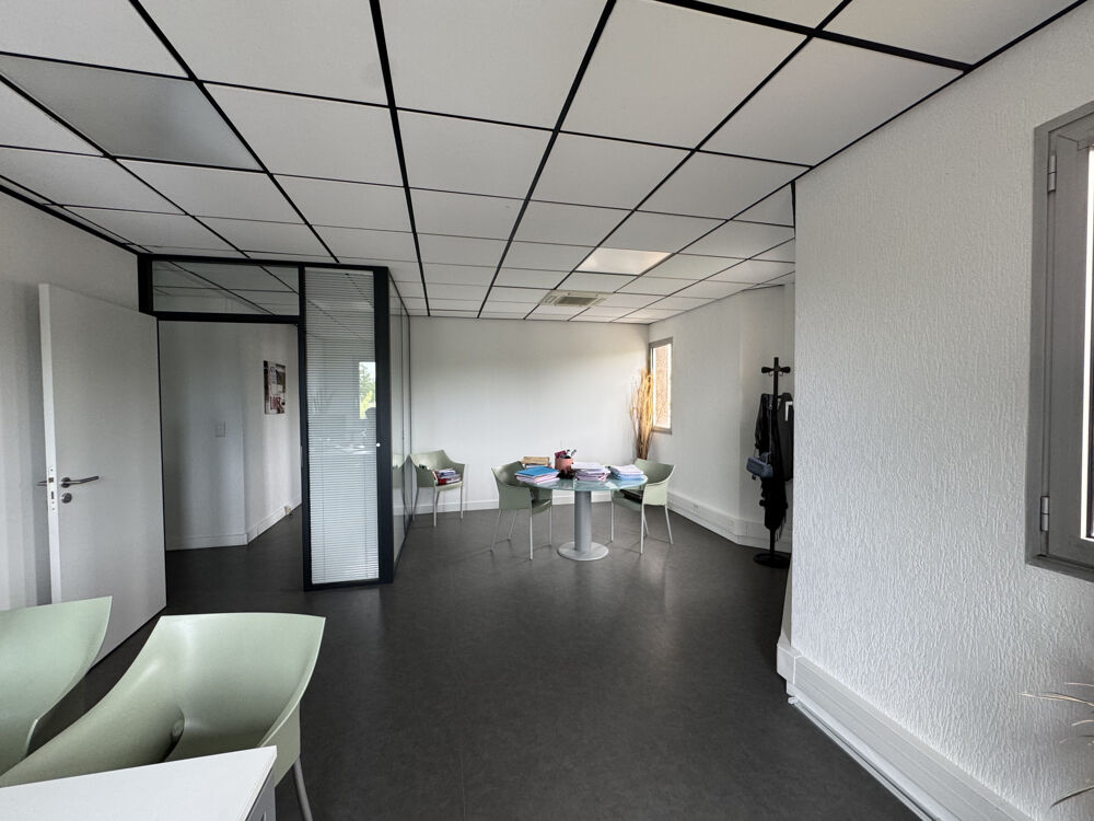   plateaux de bureaux de 130m2 à Clermont-Ferrand LE BREZET 