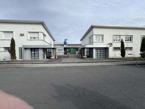   VENTE ENTREPÔT et BUREAUX 7300m2 à  CLERMONT-FERRAND LE BREZET 
