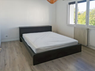  Appartement à louer 3 pièces 66 m²