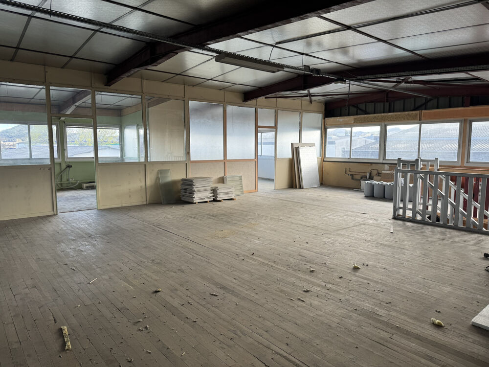   LOCAL PROFESSIONNEL BUREAU, STOCKAGE, ATELIER 450m2 (640m2 possible) 63100 CLERMONT-FERRAND LE BREZET Clermont ferrand
