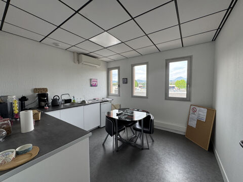   plateaux de bureaux de 130m2 à Clermont-Ferrand LE BREZET 