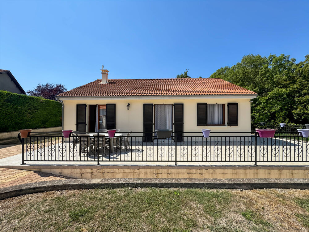 Vente Maison LE CENDRE   Maison 3 chambres avec sous-sol complet et superbe terrain de 729 m2 Le cendre