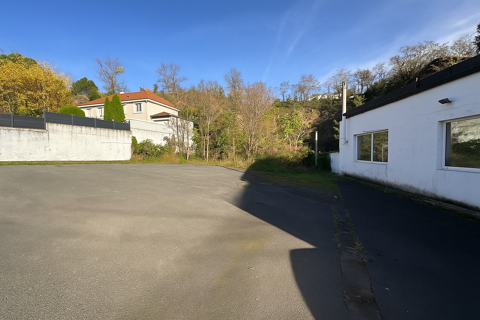   LOCAL COMMERCIAL / D'ACTIVITÉ 400m2 à BEAUMONT  63110 