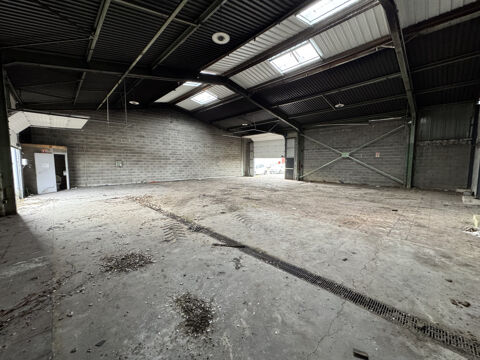   VENTE ENTREPÔT 300m2 à RIOM 