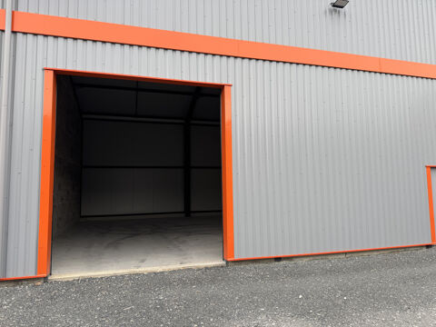   A LOUER ENTREPÔT 200m2 03300. CREUZIER-LE-NEUF 