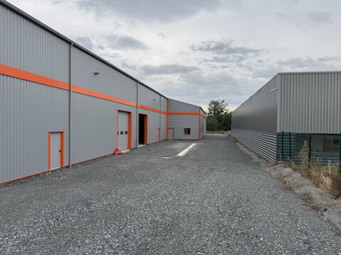   A LOUER ENTREPÔT 200m2 03300. CREUZIER-LE-NEUF 