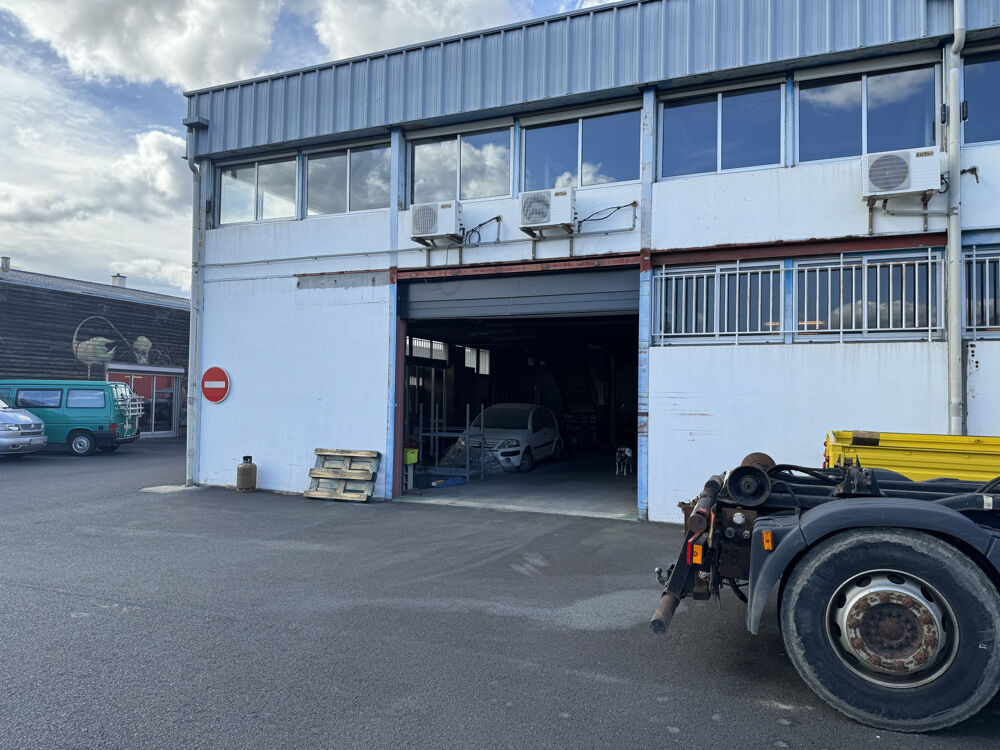   LOCAL PROFESSIONNEL BUREAU, STOCKAGE, ATELIER 450m2 (640m2 possible) 63100 CLERMONT-FERRAND LE BREZET Clermont ferrand