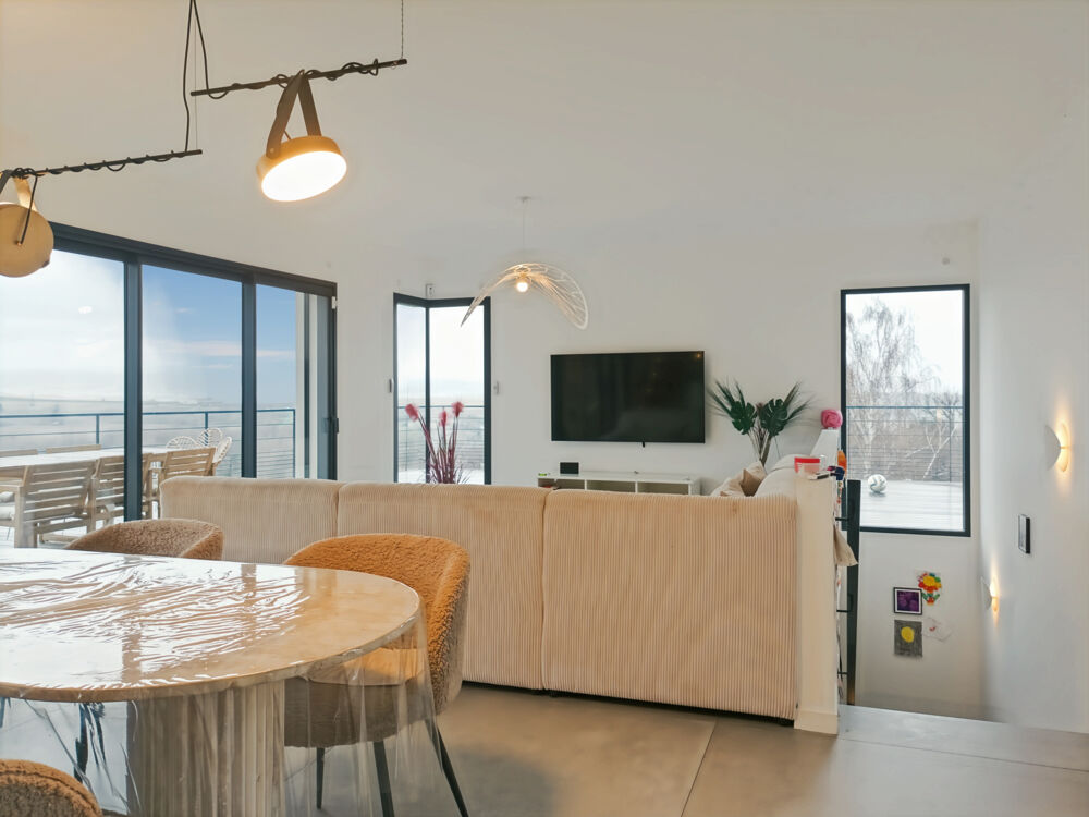 VILLA D'ARCHITECTE AVEC PISCINE UNE VUE À COUPER LE SOUFFLE