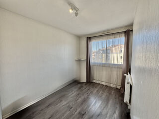 Appartement à louer 3 pièces 59 m²