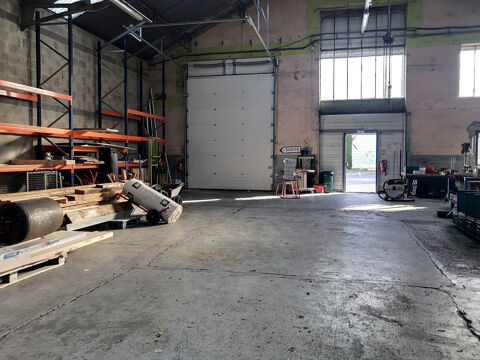   LOCATION ENTREPOT 1000m2 à RIOM 63200 
