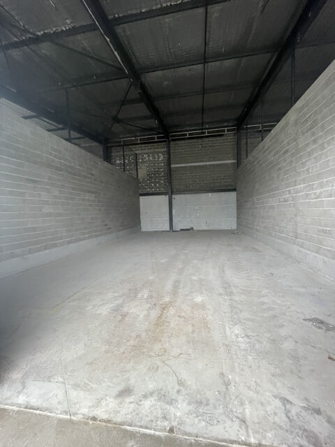 A LOUER ENTREP&Ocirc;T 97M2 &Agrave; MONTLU&Ccedil;ON 582 03100 Montlucon