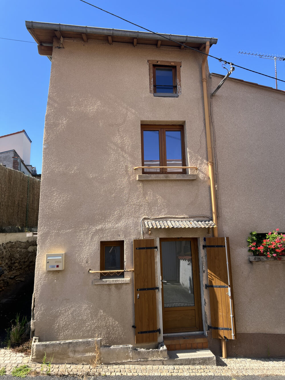 Maison de bourg à rénover Pont-du-Château (63430)