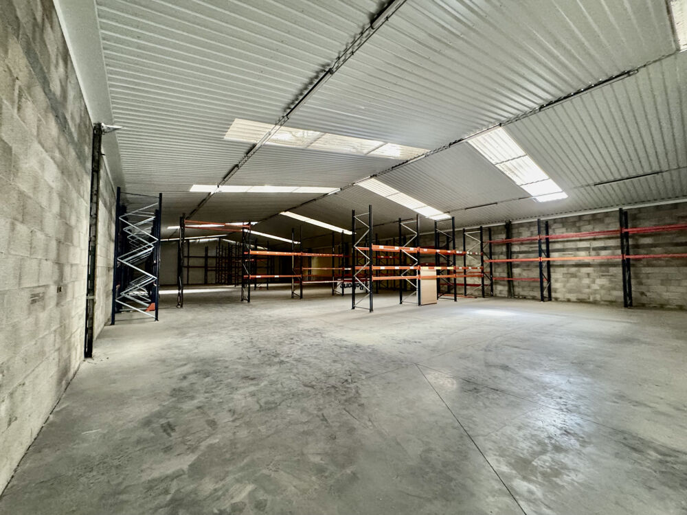   VENTE ENTREPÔT 1075m2 À RIOM 63200 Riom