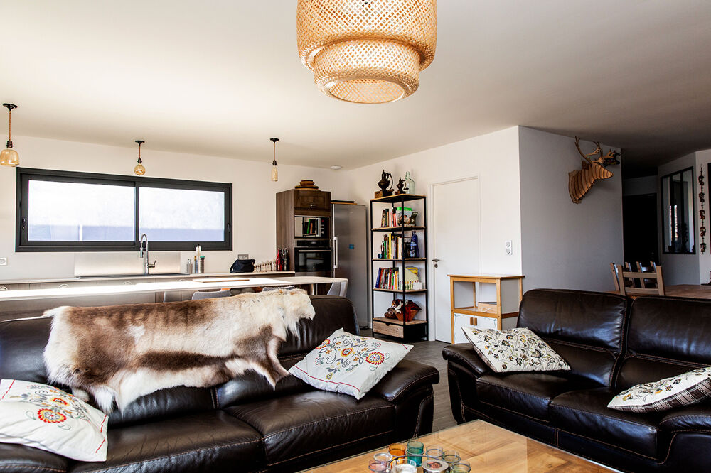 Vente Maison ANDERNOS LES BAINS - MAISON CONTEMPORAINE PLAIN-PIED 5 PIECES AVEC PISCINE CHAUFFÉE, STUDIO INDÉPENDANT ET ESP Andernos les bains