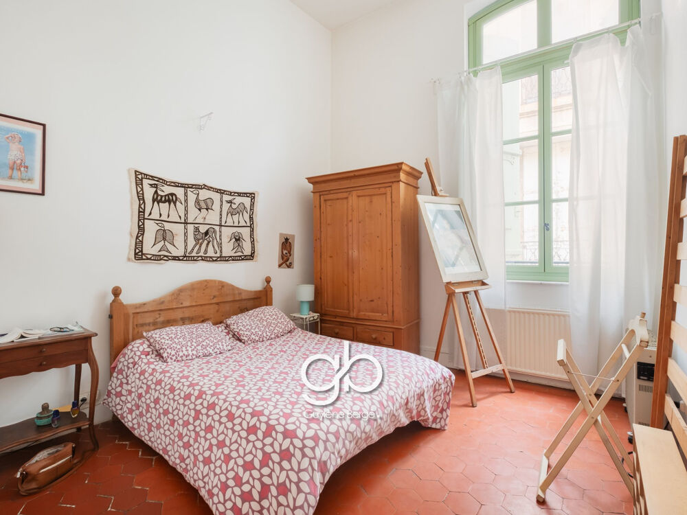 Vente Appartement APPARTEMENT À VENDRE BÉZIERS - T2 DE 67,84 M2 - HÔTEL PARTICULIER CENTRE HISTORIQUE Beziers