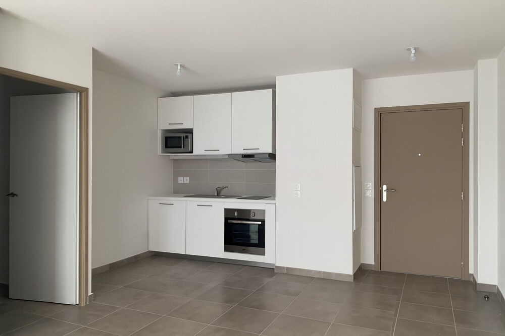 Vente Appartement Appartement T2 de 46 m2 avec balcon à Nîmes   Calme, lumineux et idéalement situé Nimes