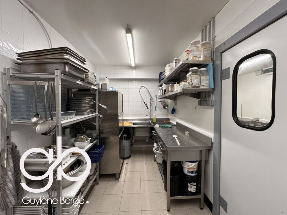  Fonds commerce Boucherie 80m2 - Saint-Gilles 30800 St gilles