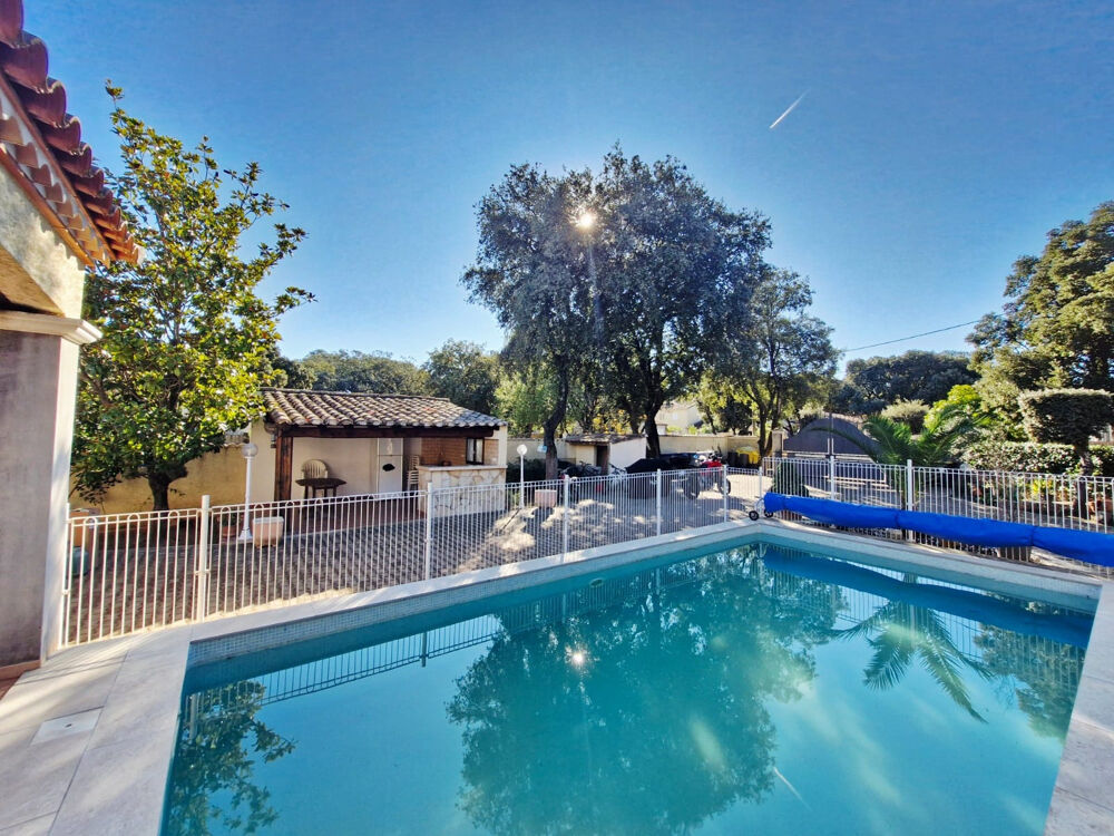 Vente Maison Villa 5 pièces de 170 m2 avec piscine sur une parcelle arborée de 1000m2 dans un environnement calme et sans v Restinclieres