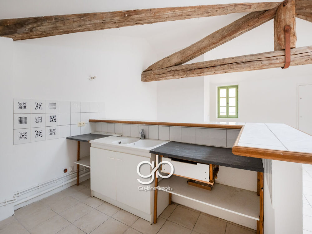 Vente Appartement APPARTEMENT T3 SOUS LES TOITS DANS UN HÔTEL PARTICULIER AU CŒUR DU CENTRE HISTORIQUE DE BÉZIERS Beziers