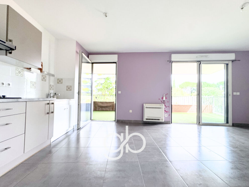 Vente Appartement À VENDRE   APPARTEMENT T2 DE 50 M2 AVEC TERRASSE DE 22 M2 ET PARKING   MONTPELLIER ANTIGONE Montpellier