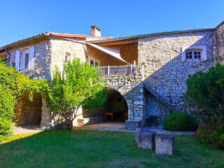  Maison � vendre 15 + pi�ces 495 m�