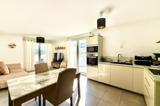  Appartement � vendre 3 pi�ces 65 m�