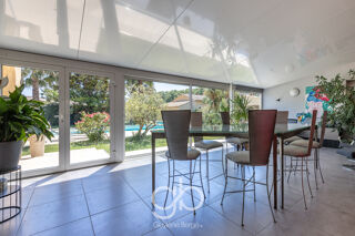  Maison à vendre 6 pièces 221 m²