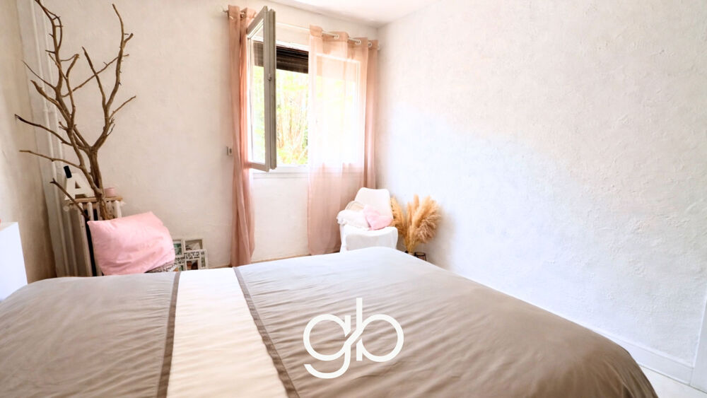 Vente Appartement APPARTEMENT T4 LUMINEUX AVEC BALCON ET CAVE   MONTPELLIER CENTRE-VILLE Montpellier