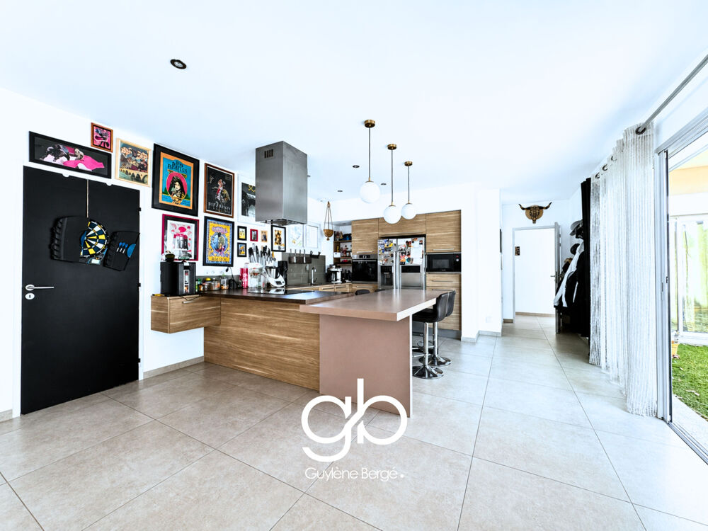 Vente Maison Villa contemporaine 150 m2 avec piscine, pool house - Saint-Drézéry St drezery