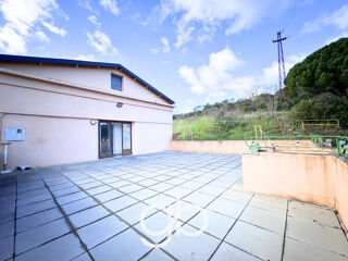  Immeuble à vendre 217 m²