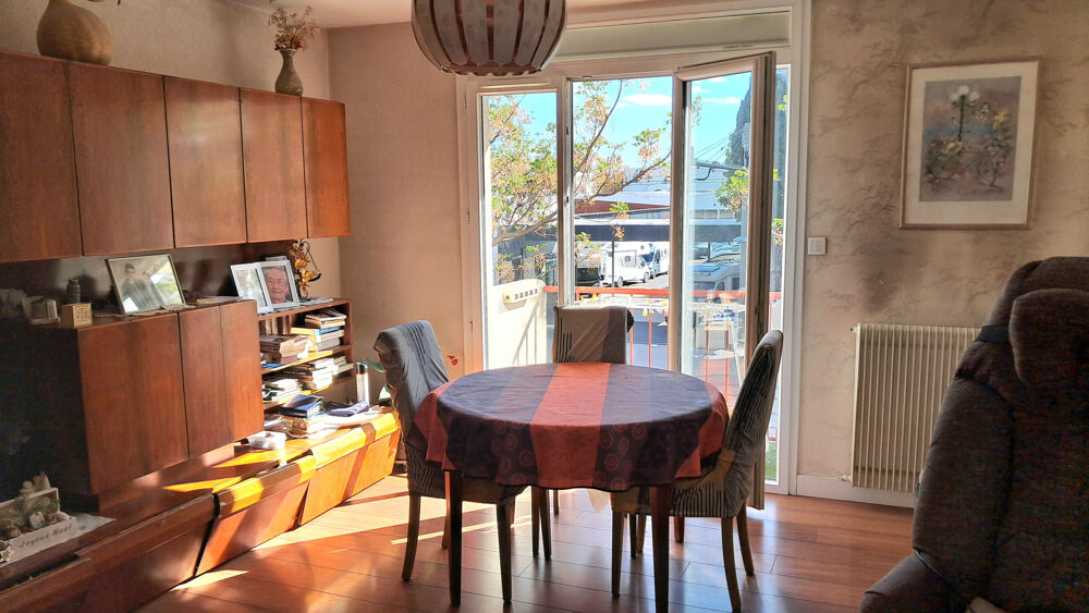 Appartement 4 pièces 70 m2 3 chambres Balcon, cave et parking Proche Montpellier Sud