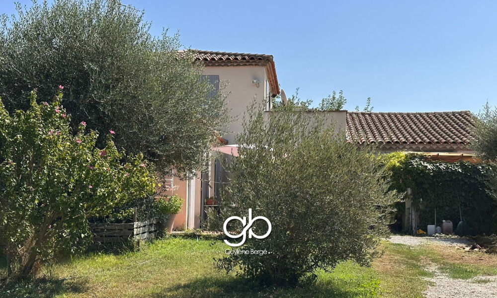 Vente Maison PROPRIÉTÉ FAMILIALE AVEC 3 LOGEMENTS INDÉPENDANTS, PISCINE, INSTALLATIONS ÉQUESTRES ET HANGAR À BOISSERON Boisseron
