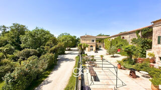  Maison à vendre 13 pièces 875 m²