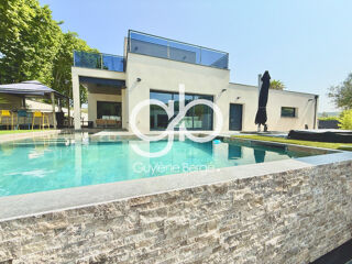  Maison � vendre 5 pi�ces 220 m�