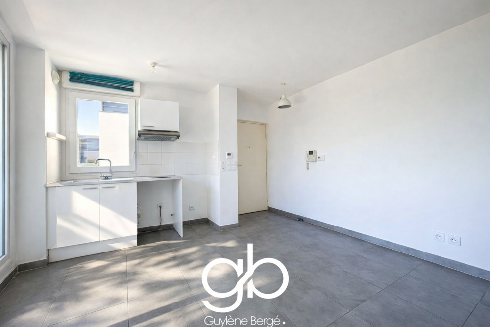 APPARTEMENT - GRANDE TERRASSE - RÉSIDENCE RÉCENTE -GARAGE BOX FERME-INVESTISSEMENT LOCATIF- 1ER ACHAT- MONTPELLIER CROIX D'ARGEN