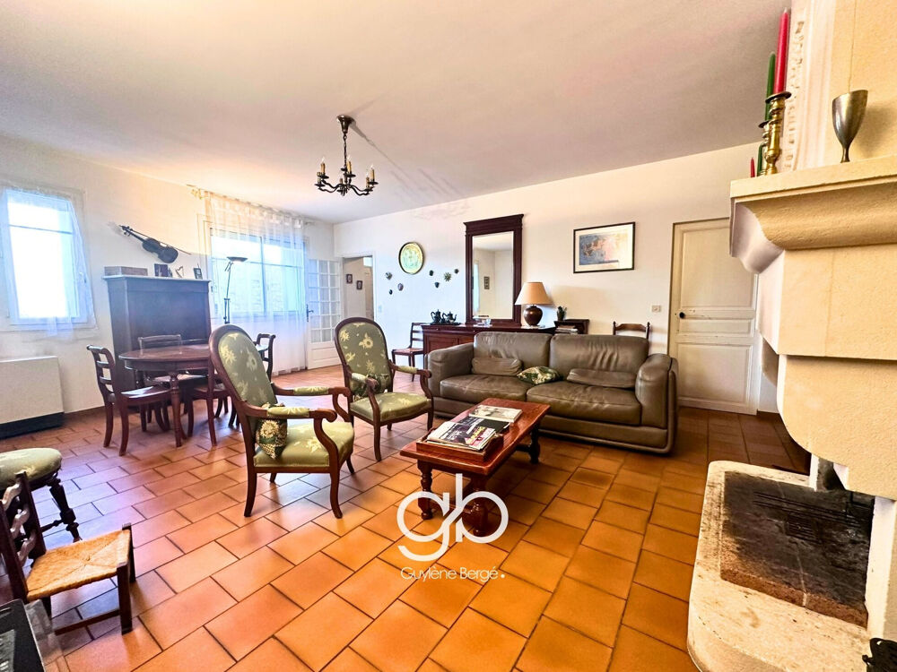Maison 8 pièces 186 m² · à Murviel les Montpellier · 186 m² · 310 000 €
