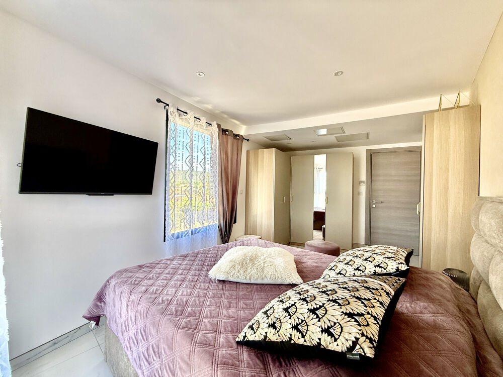 Vente Maison Villa récente de 246 m2 avec vue et piscine - Clarensac 30870 Clarensac