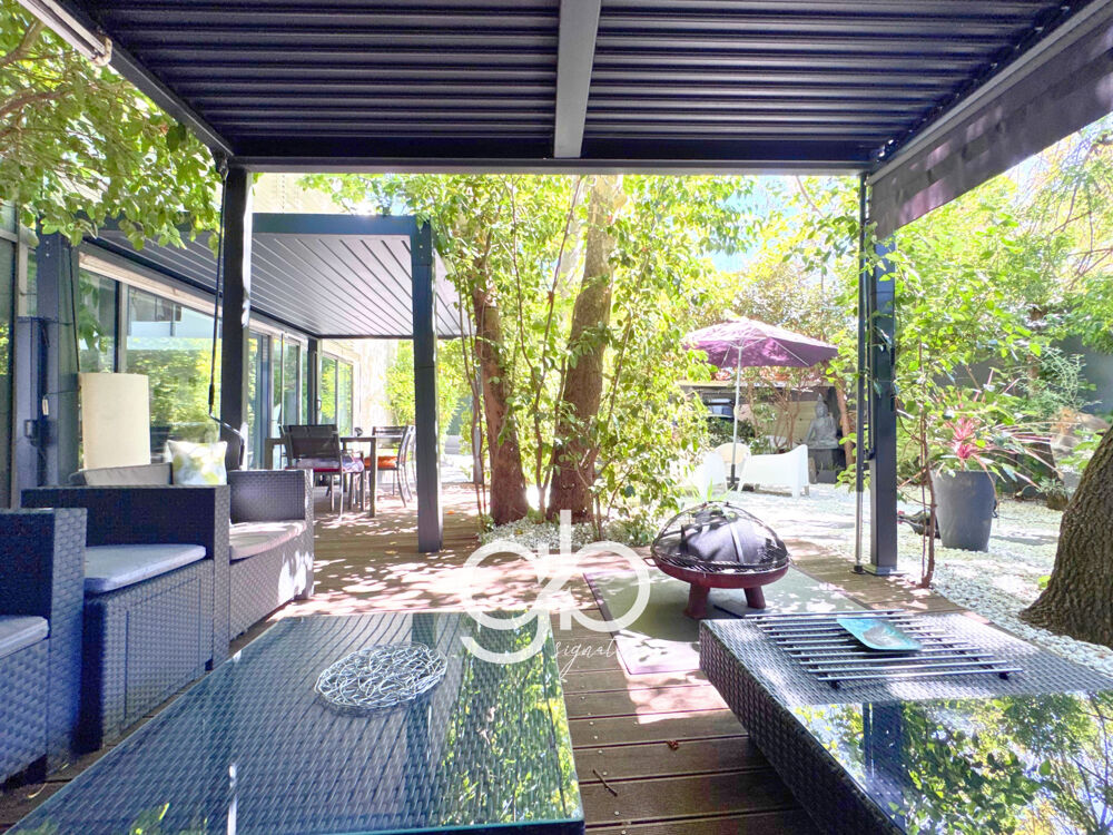Vente Maison À VENDRE   MONTPELLIER ARCEAUX   VILLA D'ARCHITECTE DE 197 M2 6 PIECES - STATIONNEMENT JARDIN ET JACUZZI Montpellier