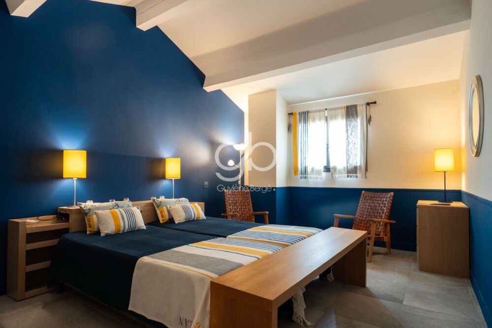 � vendre  Maison M�ze (34140)