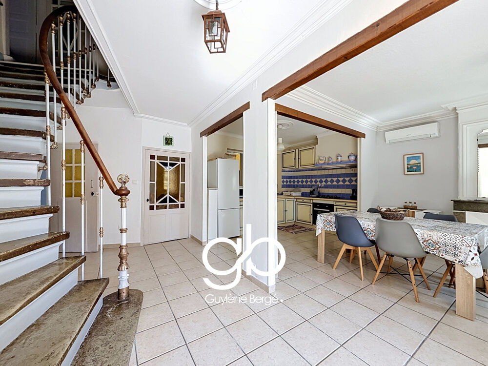 Maison 8 pièces 209 m² · à Aubais · 209 m² · 370 000 €