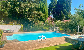  Maison à vendre 8 pièces 245 m²
