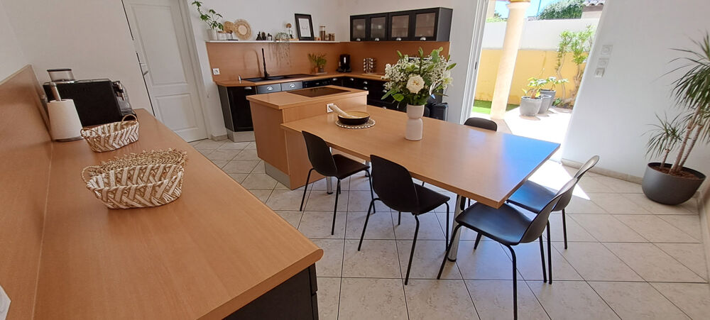 MAUGUIO : VILLA DEXCEPTION DE 181 M2 5 CHAMBRES PISCINE & PRESTATIONS HAUT DE GAMME