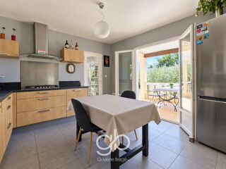 Vente Maison Sommières 30250 | Maison T6 | 4 ch + studio | piscine et grand terrain Sommieres
