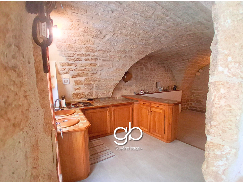 Vente Maison MAISON DE VILLAGE AVEC VOÛTE EN PIERRE ET CHEMINÉE   2 CHAMBRES   CENTRE HISTORIQUE DE PIGNAN   MONTPELLIER OU Pignan