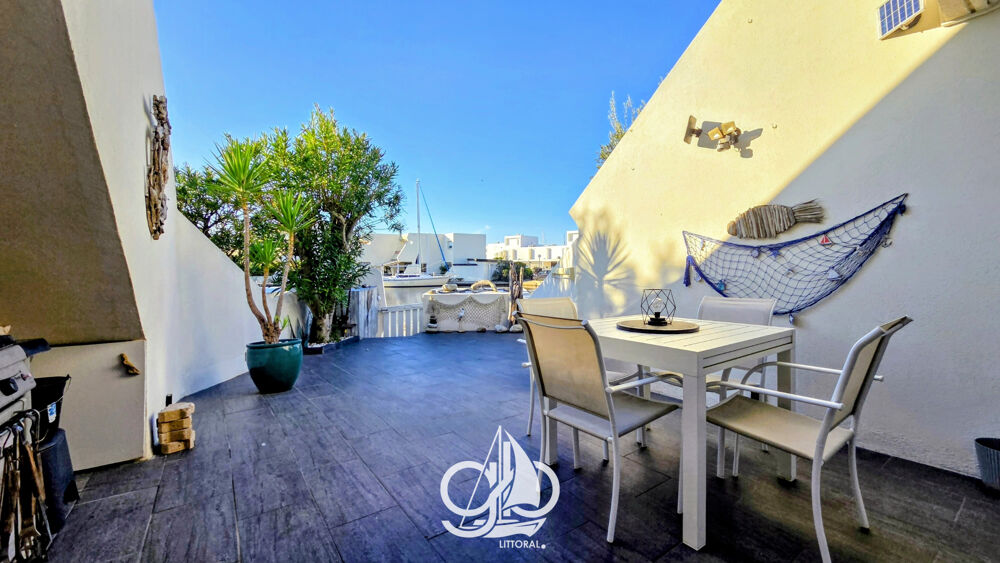 Vente Appartement Marina plain pied entièrement rénovée 3 pièces de 53 m2 à vendre à Port-Camargue   Terrasse et parking privati Le grau du roi