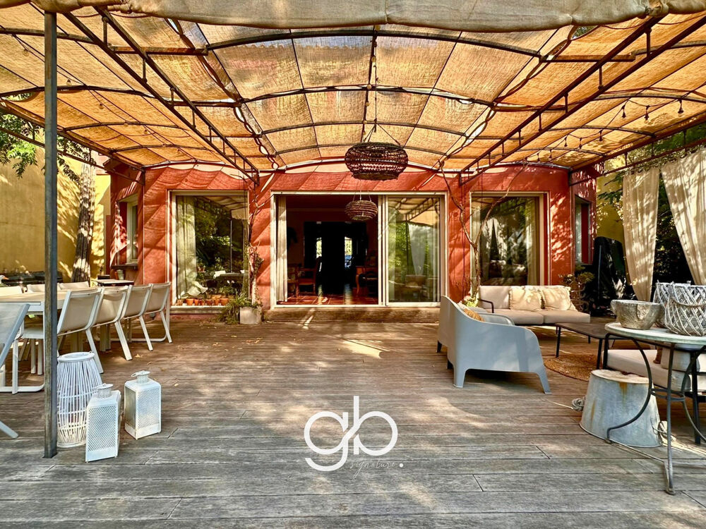 Vente Maison MAISON DE CARACTÈRE À VENDRE MONTPELLIER - ANCIEN MAS RÉNOVÉ 213 M2 - 5 CHAMBRES - JARDIN Montpellier