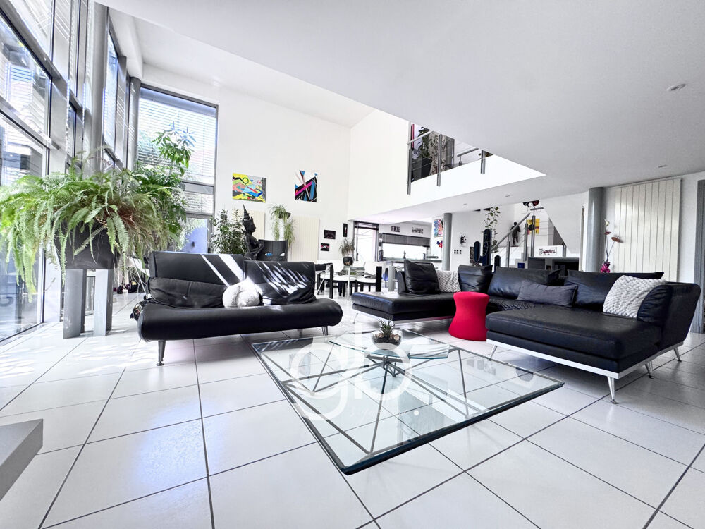Vente Maison Villa d'Architecte 6 Pièces 197m2 - Jardin Arboré - Montpellier Montpellier