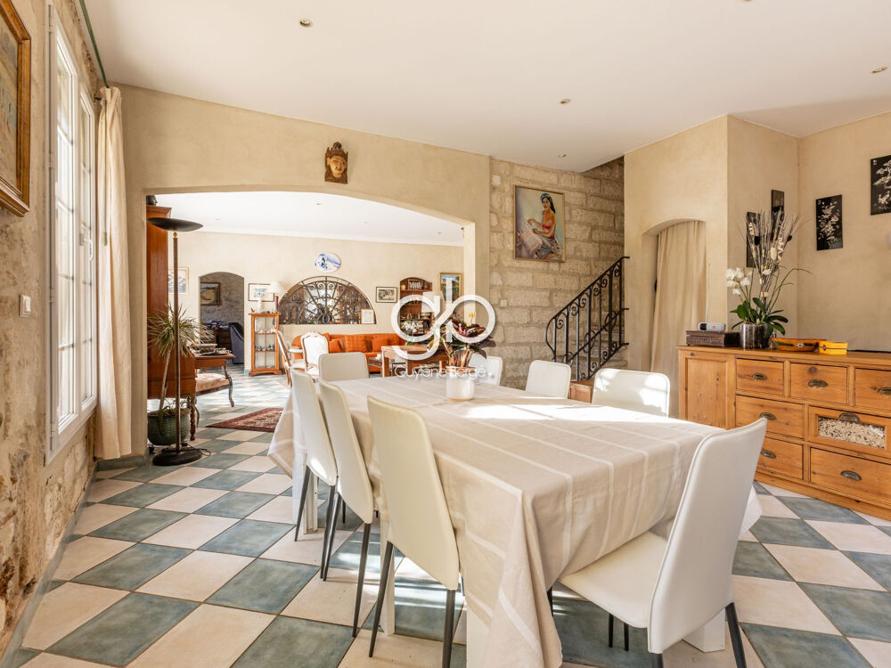 Vente Maison Maison de caract�re   283 m2   Piscine   Jardin paysager   Proche centre Montpellier